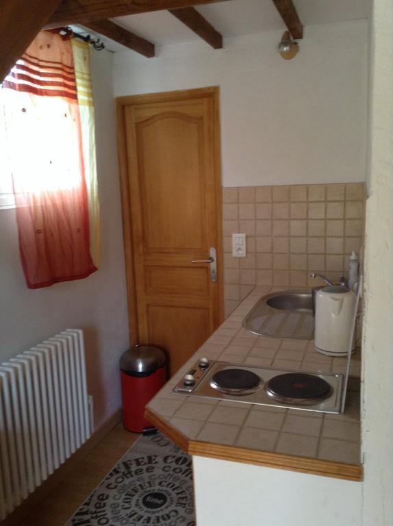 Chinchon Apartment LʼIsle-sur-la-Sorgue Екстериор снимка